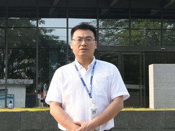 立式注塑MODERN時代  現(xiàn)代精密科技先行