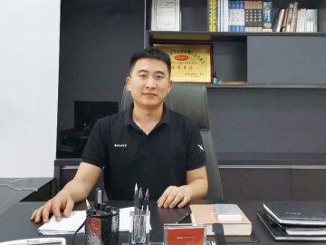 伊瓦特“機(jī)器換人”  一場中小企業(yè)的車間革命